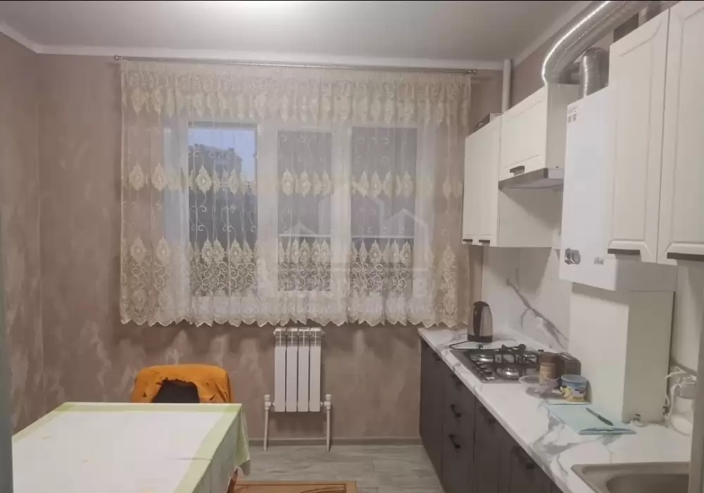 1000607649