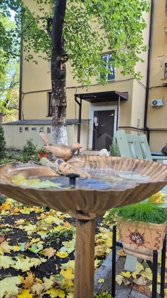 1001322703