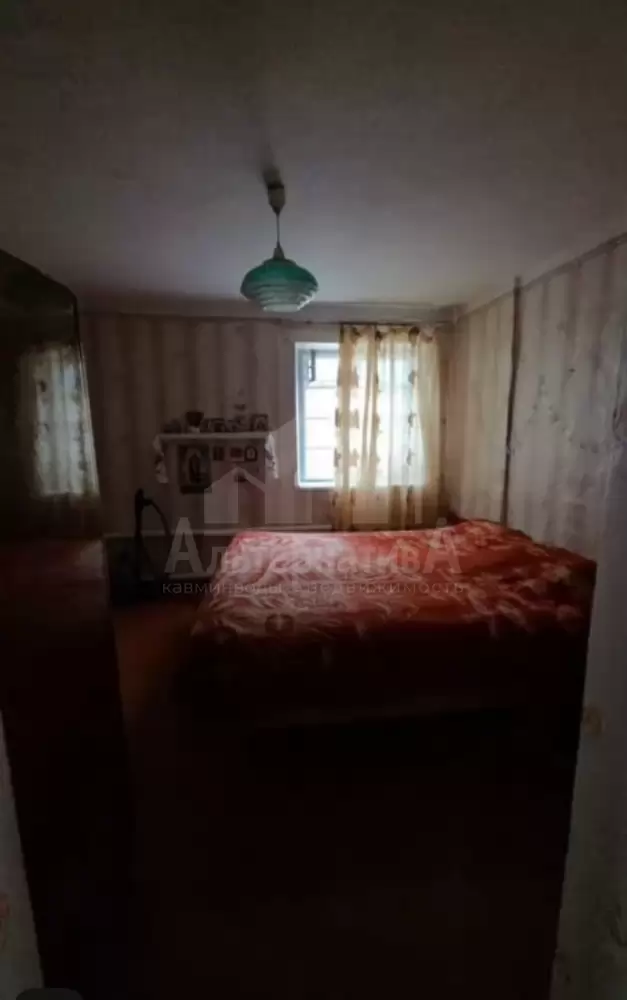 1000235933