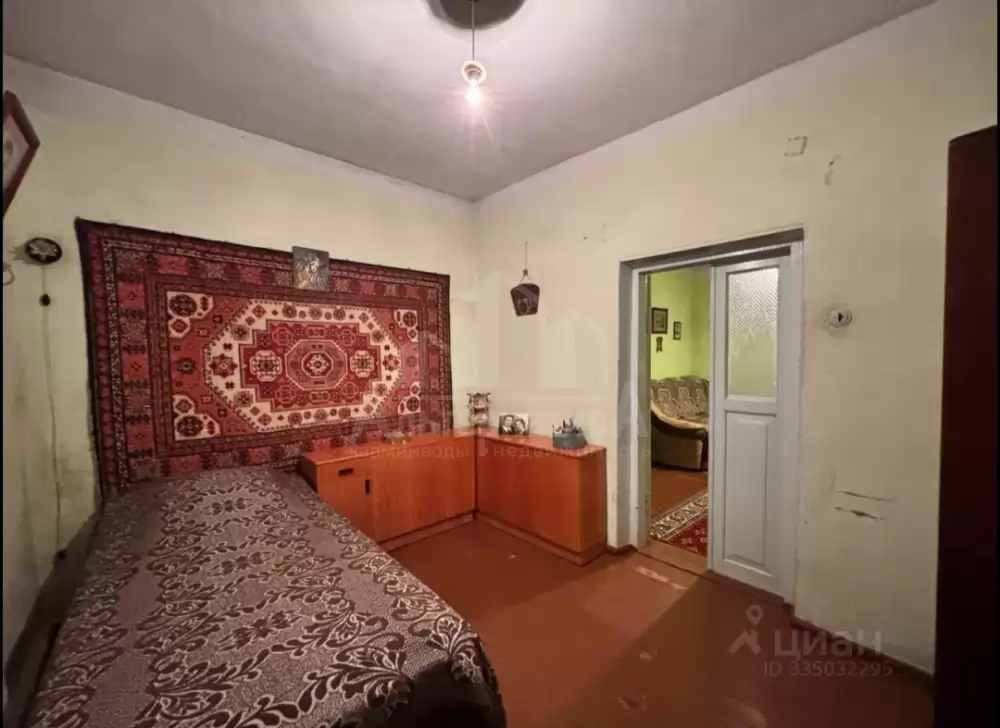 1000231935