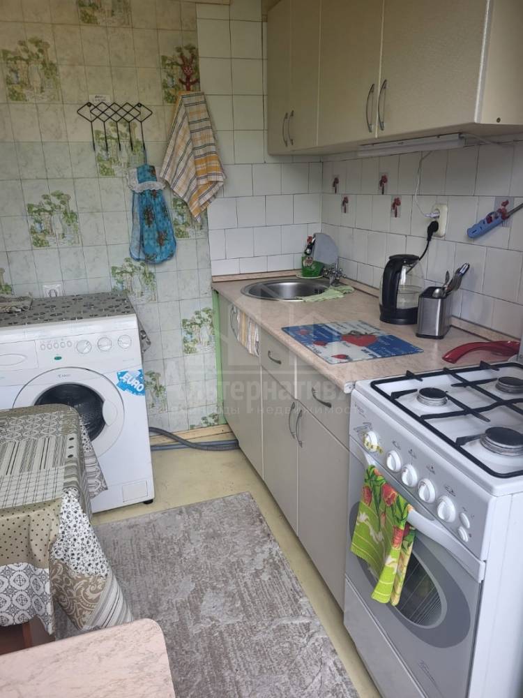 Ставропольский край, Кисловодск, сан.Москва, Жуковского ул.; Квартира 33,70м² 5/5 эт.