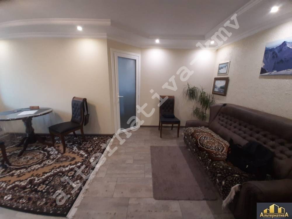 Ставропольский край, Ессентуки, Ж/Д Вокзал, Вокзальная ул.; Квартира 48м² 2/4 эт.