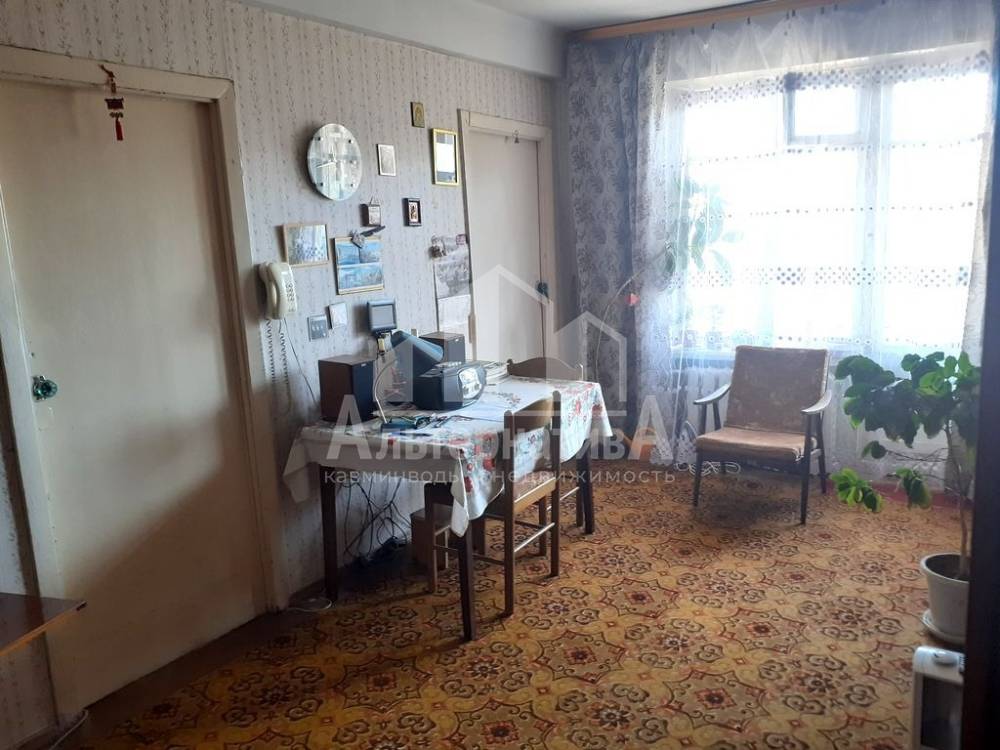 комната