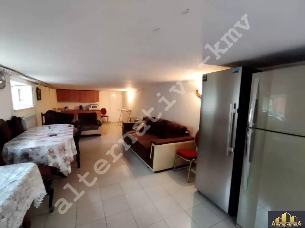 watermarked - 6c38377f-ee0b-46ed-8d5f-a2c9d9d78263