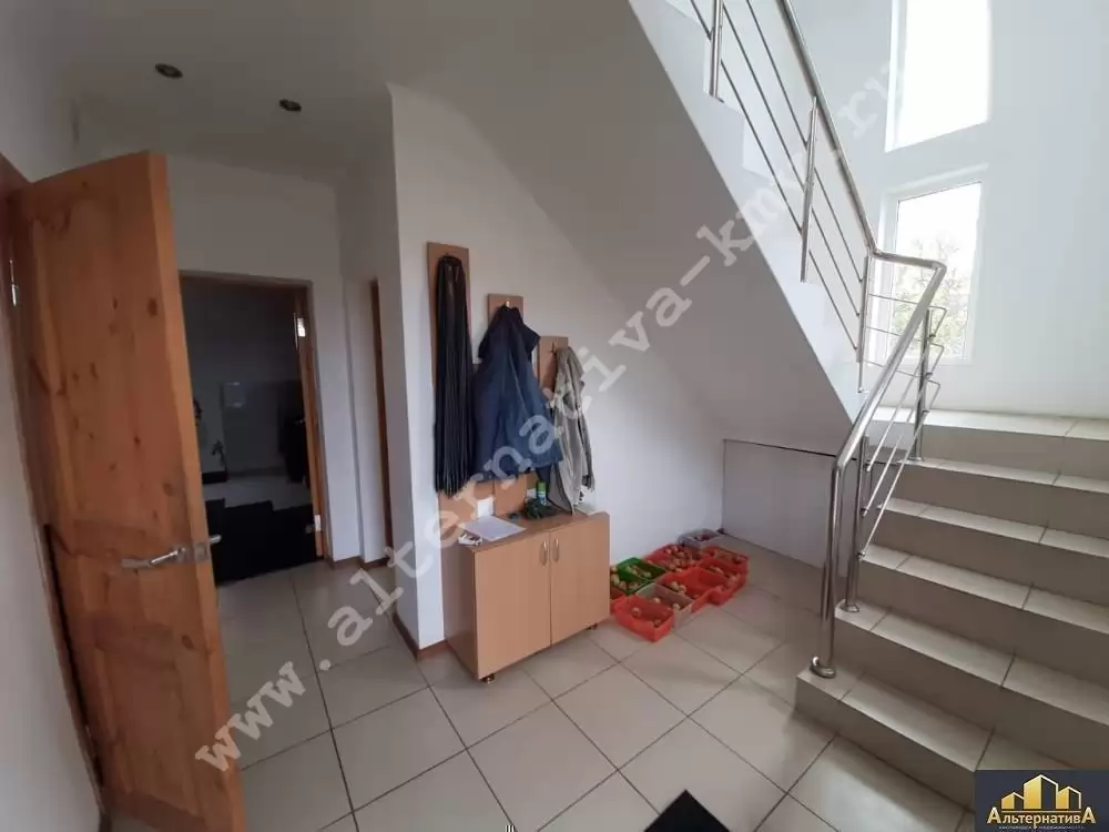 watermarked - 098f3a4d-9870-4687-94b1-9327d145075f
