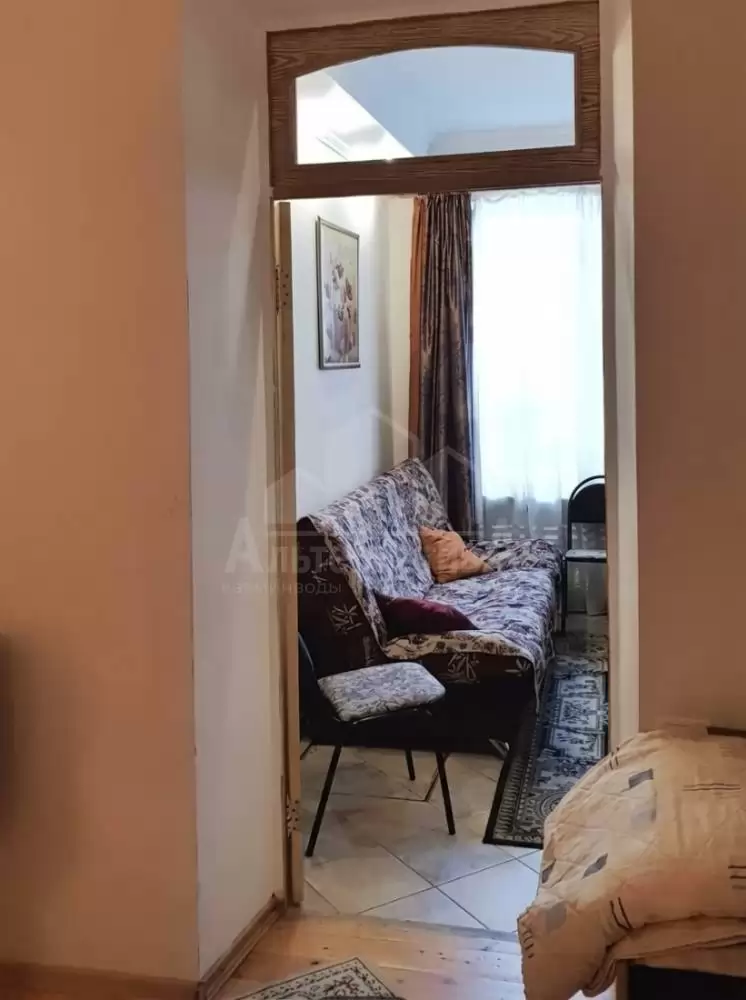 1 (4)