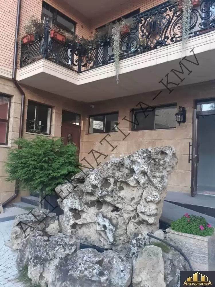 watermarked - 20c57ced-c6d1-4fbe-9167-090121d9cd4f