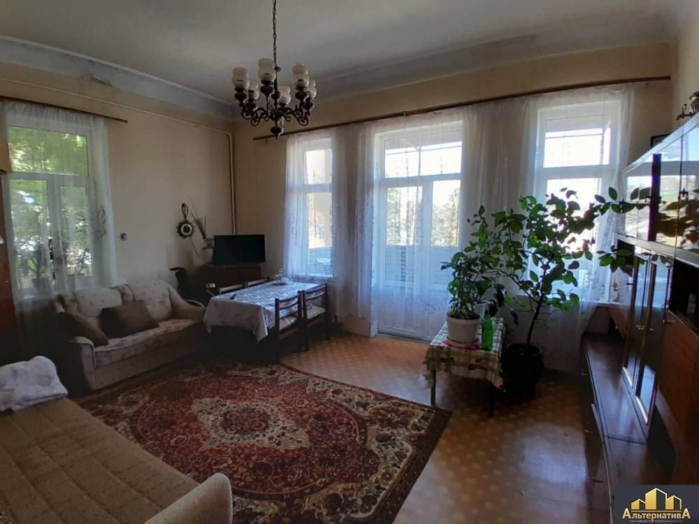 Ставропольский край, Кисловодск, Курортная зона, Гагарина ул.; Квартира 50,90м² 2/2 эт.