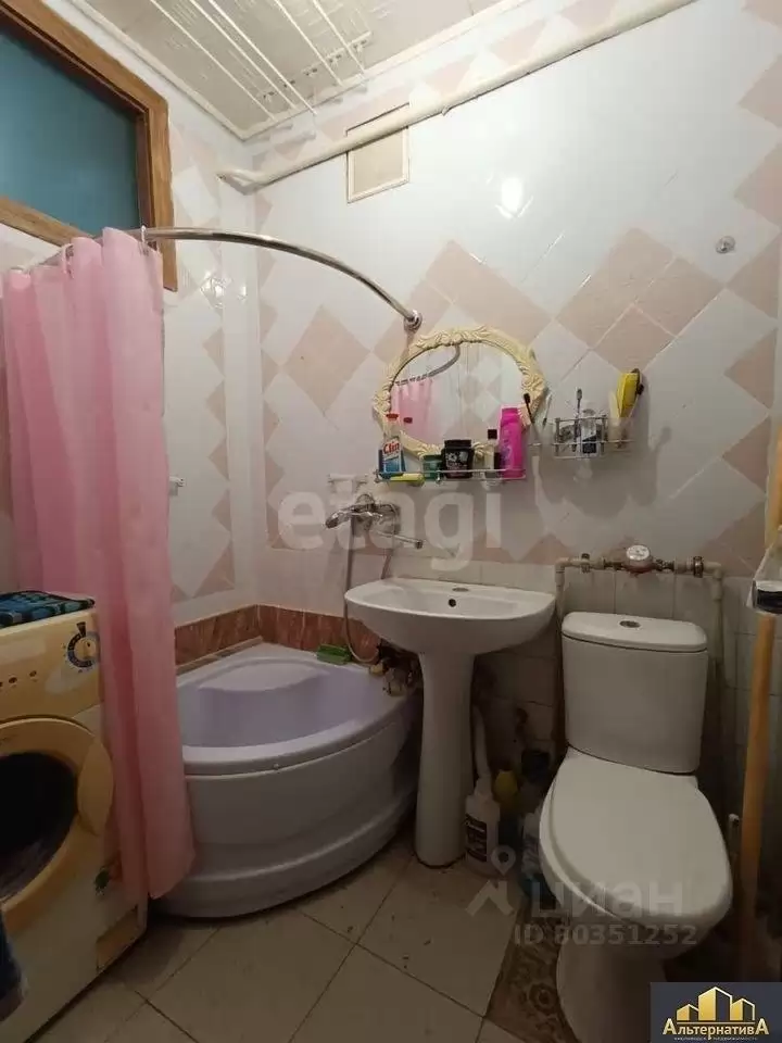 b5d28edb-bd3d-4551-a68d-ea2aec0dbb80